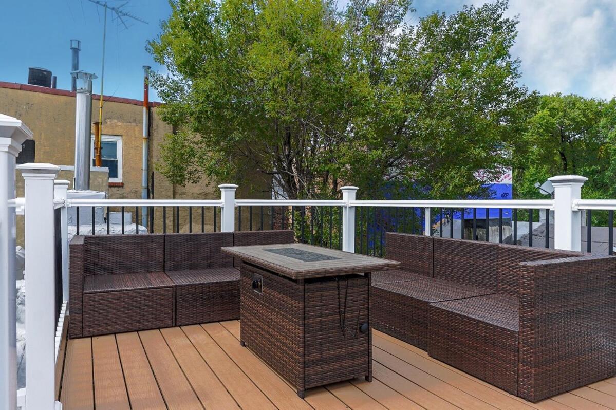 Spacious 3br Oasis With Patio & Arcade Fun In Philly Apartment Philadelphia